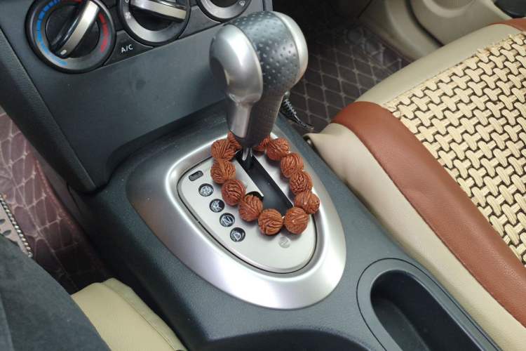 Used Nissan Qashqai 2012 2.0 XL Fire CVT 2WD Gear Lever