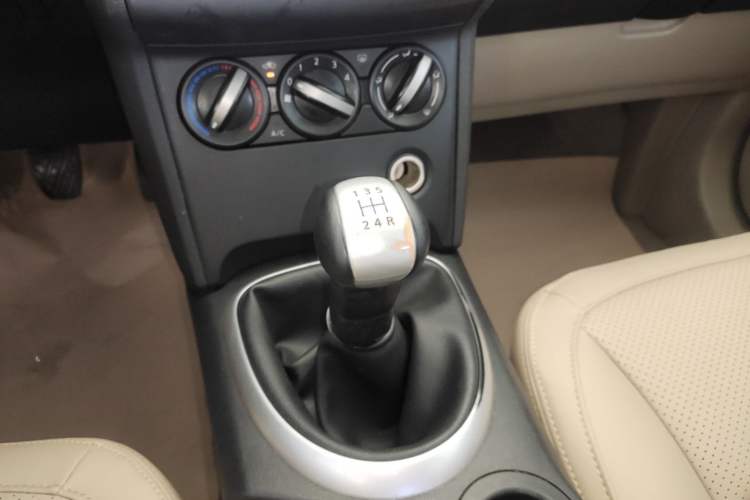 Used Nissan Qashqai 2012 1.6XE Wind 5MT 2WD Gear Lever