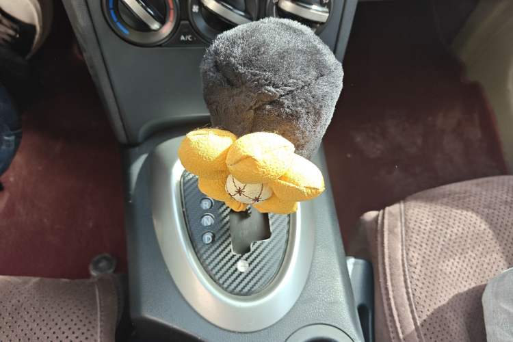 Used Nissan Qashqai 2012 2.0 XL Fire CVT 2WD Gear Lever
