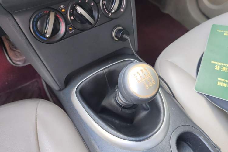 Used Nissan Qashqai 2012 2.0 XL Fire 6MT 2WD Gear Lever