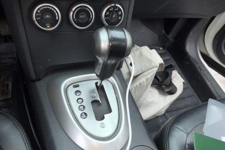 Used Nissan Qashqai 2012 2.0 XV LE CVT 2WD Gear Lever