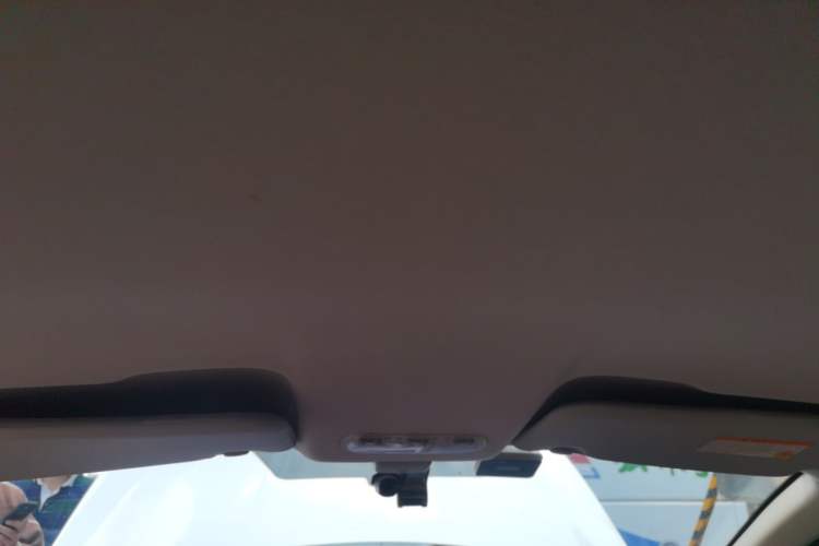 Used Nissan Qashqai 2012 2.0 XL Fire CVT 2WD Headliner