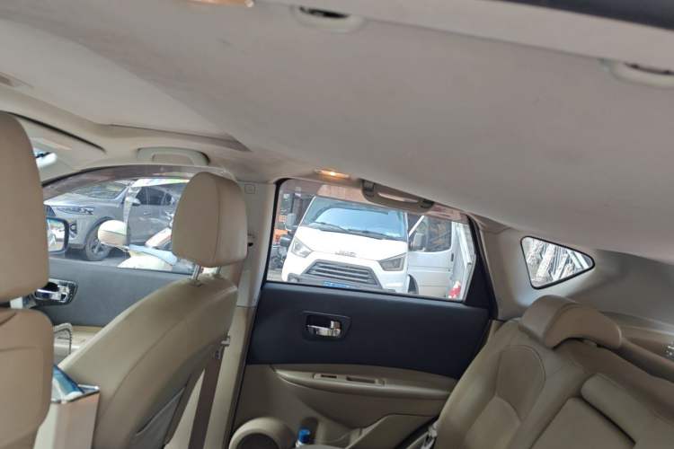 Used Nissan Qashqai 2012 2.0 XV LE CVT 2WD Headliner