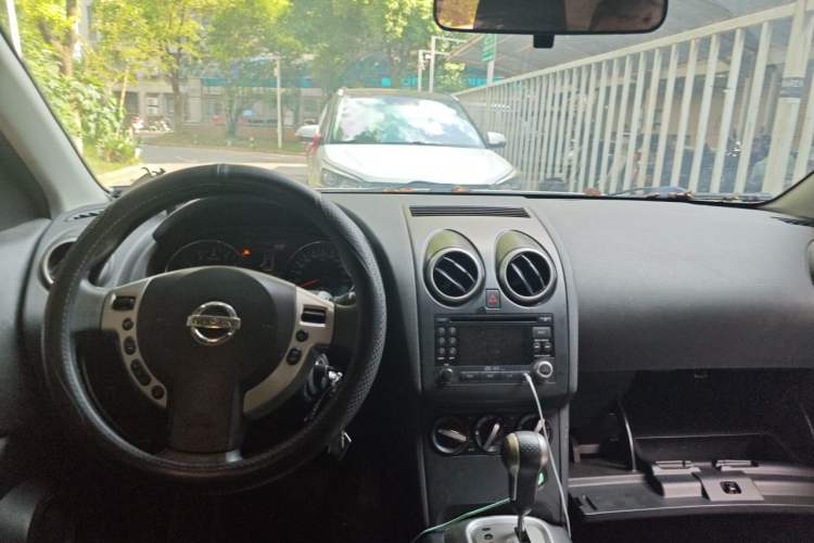 Used Nissan Qashqai 2012 2.0 XL Fire CVT 2WD Headliner