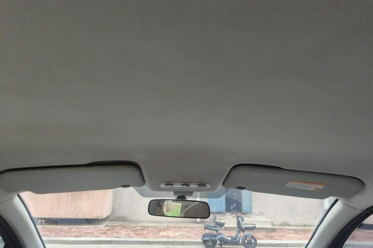 Used Nissan Qashqai 2012 2.0 XL Fire CVT 2WD Headliner