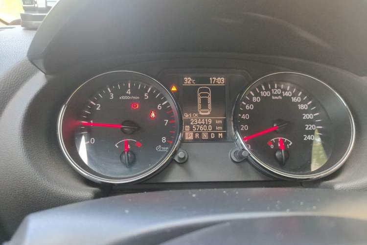 Used Nissan Qashqai 2012 2.0 XL Fire CVT 2WD Instrument Cluster