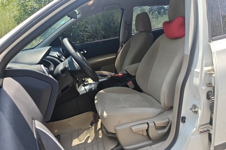 Used Nissan Qashqai 2012 2.0 XL Fire CVT 2WD Left Front Seat