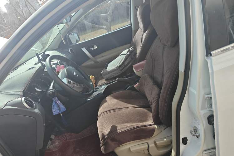 Used Nissan Qashqai 2012 2.0 XL Fire CVT 2WD Left Front Seat