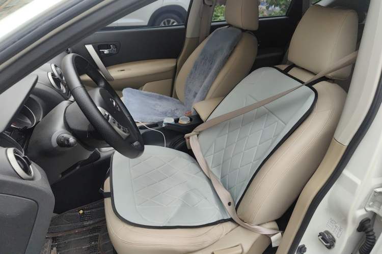 Used Nissan Qashqai 2012 2.0 XL Fire CVT 2WD Left Front Seat