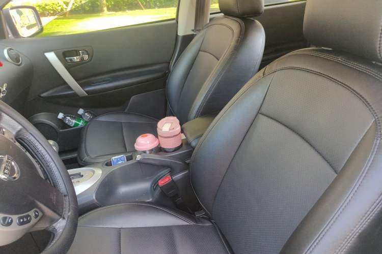 Used Nissan Qashqai 2012 2.0 XL Fire CVT 2WD Left Front Seat