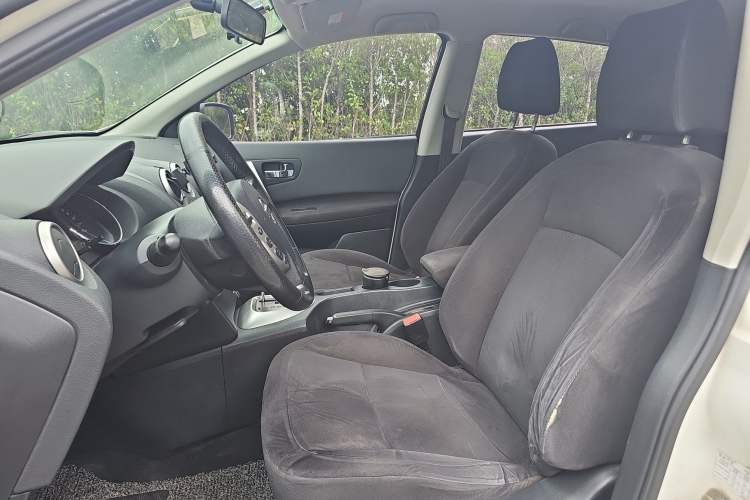 Used Nissan Qashqai 2012 2.0 XL Fire CVT 2WD Left Front Seat