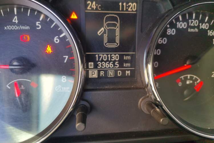 Used Nissan Qashqai 2012 2.0 XL Fire CVT 2WD Odometer Close Up