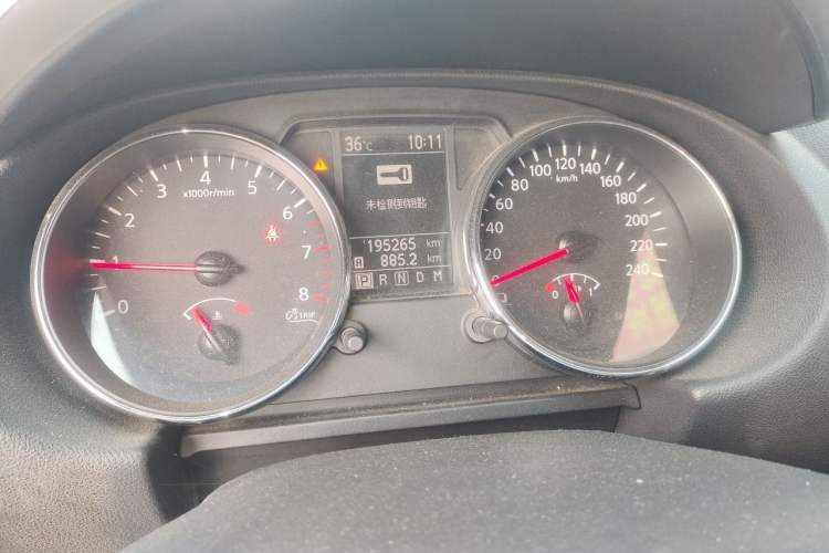 Used Nissan Qashqai 2012 2.0 XL Fire CVT 2WD Odometer Close Up