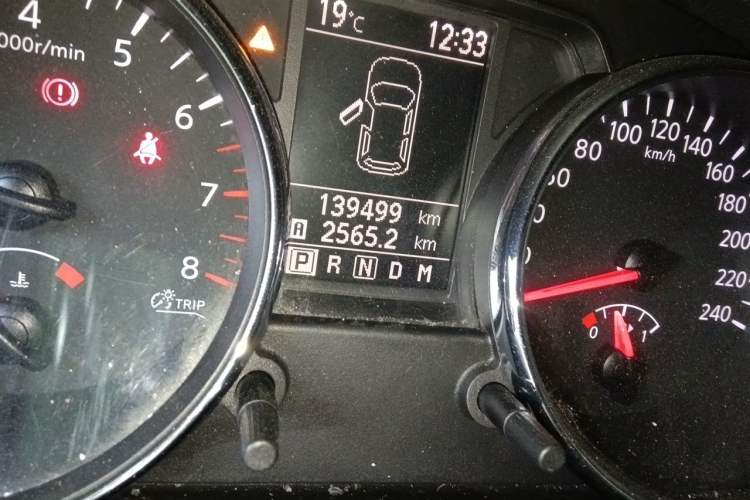 Used Nissan Qashqai 2012 2.0 XL Fire CVT 2WD Odometer Close Up