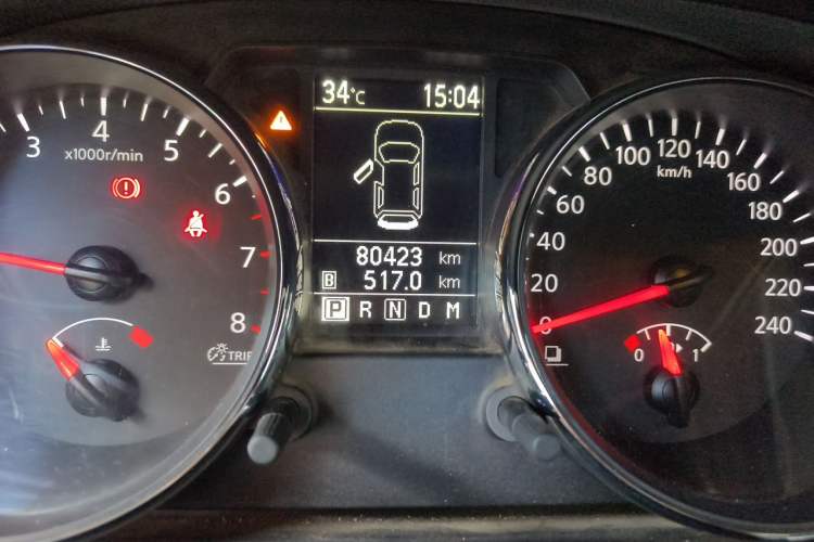 Used Nissan Qashqai 2012 2.0 XL Fire CVT 2WD Odometer Close Up