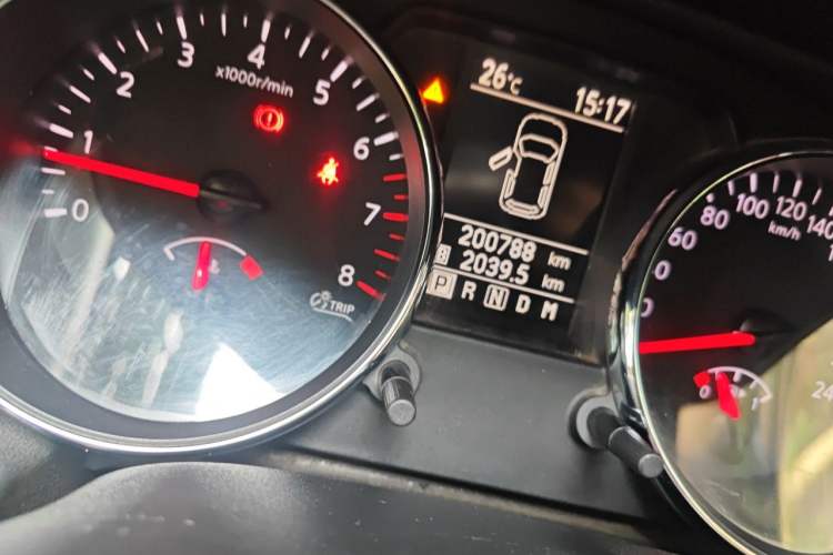 Used Nissan Qashqai 2012 2.0 XL Fire CVT 2WD Odometer Close Up