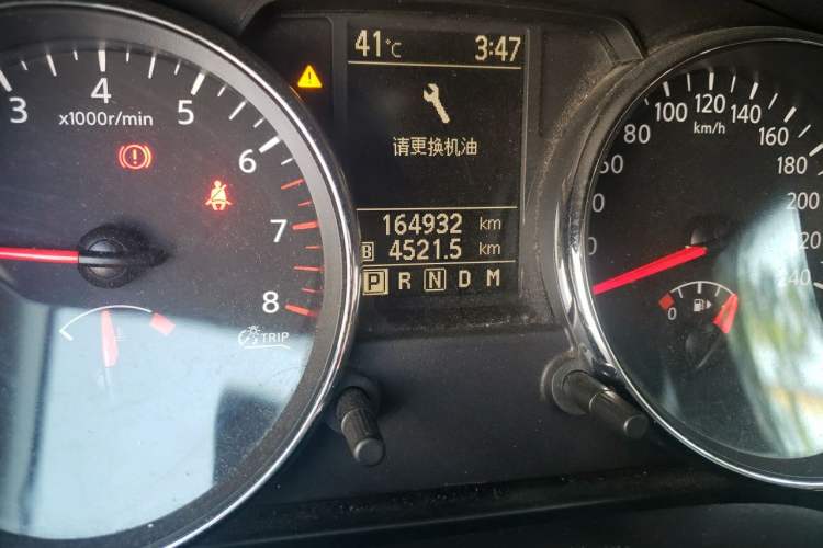 Used Nissan Qashqai 2012 2.0 XV LE CVT 2WD Odometer Close Up