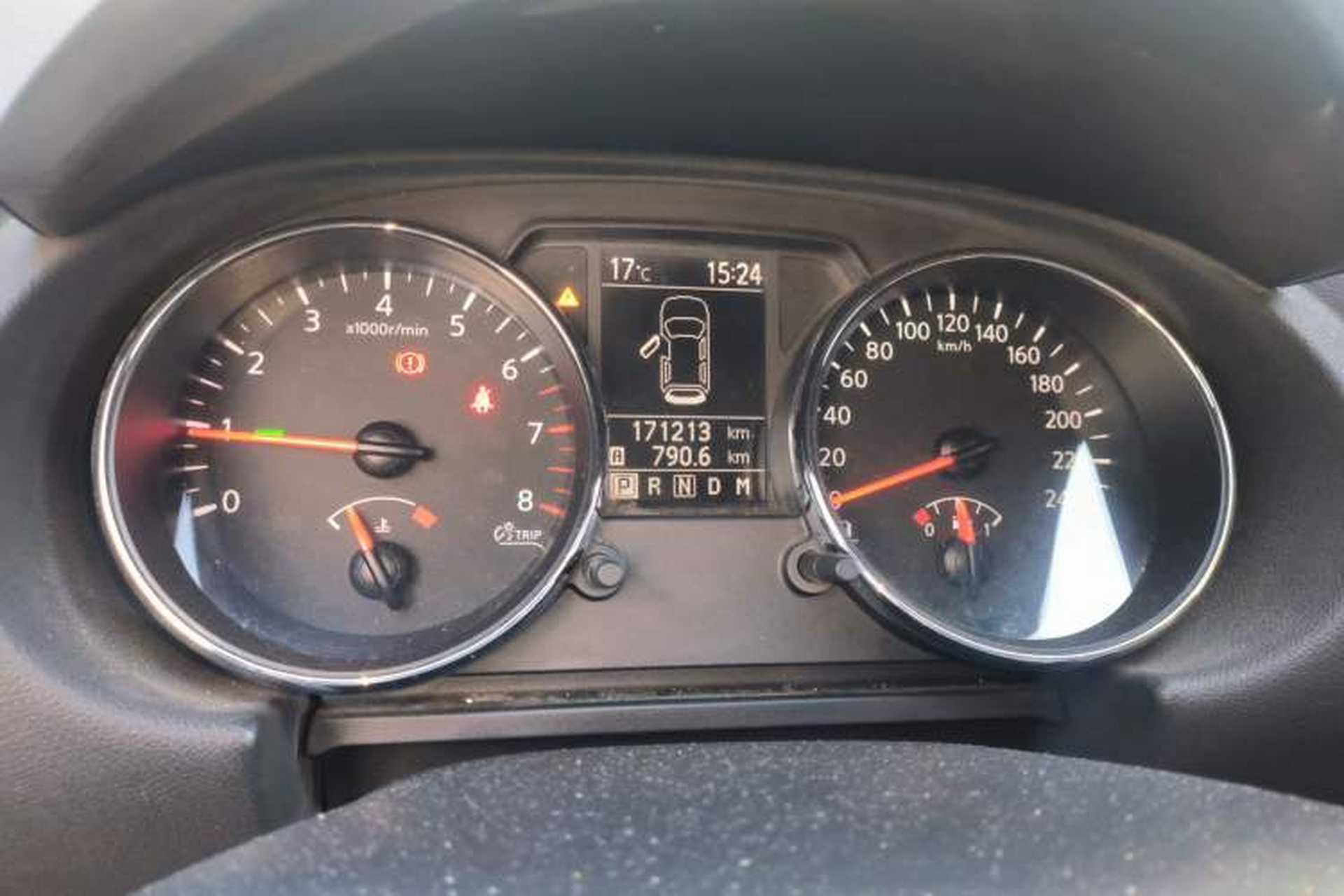 Used Nissan Qashqai 2012 2.0 XL Fire CVT 2WD Odometer Close Up