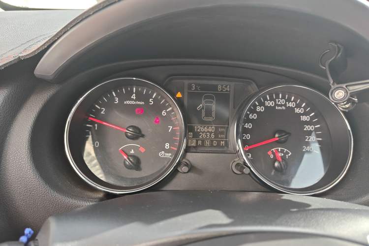 Used Nissan Qashqai 2012 2.0 XL Fire CVT 2WD Odometer Close Up