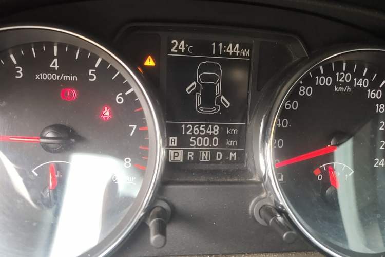Used Nissan Qashqai 2012 2.0 XL Fire CVT 2WD Odometer Close Up