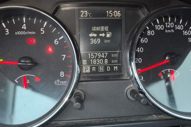 Used Nissan Qashqai 2012 2.0 XV LE CVT 2WD Odometer Close Up