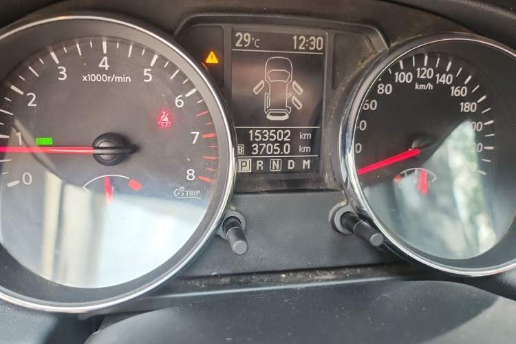 Used Nissan Qashqai 2012 2.0 XL Fire CVT 2WD Odometer Close Up