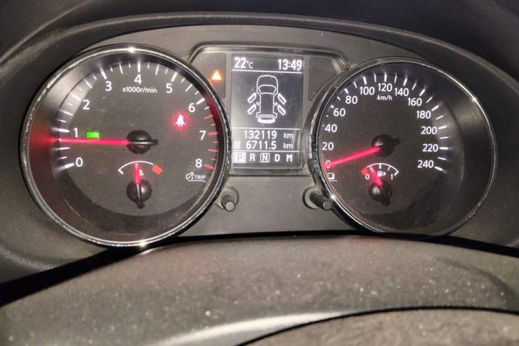 Used Nissan Qashqai 2012 2.0 XL Fire CVT 2WD Odometer Close Up