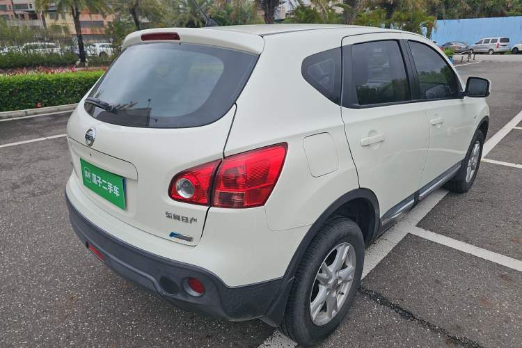 Used Nissan Qashqai 2012 2.0 XL Fire CVT 2WD Rear Right 45 Deg
