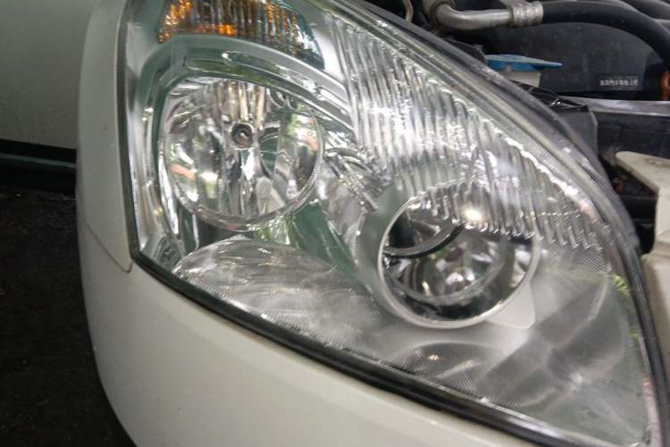 Used Nissan Qashqai 2012 2.0 XL Fire CVT 2WD Right Front Headlight