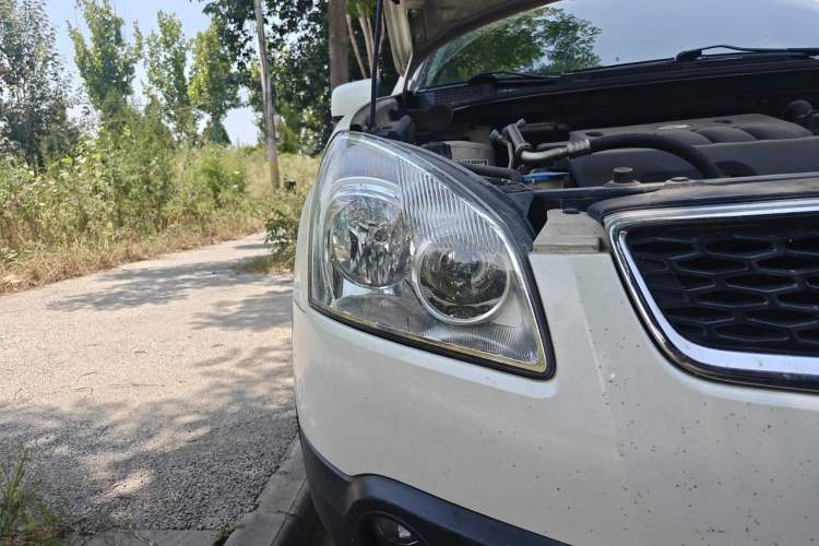 Used Nissan Qashqai 2012 2.0 XL Fire CVT 2WD Right Front Headlight