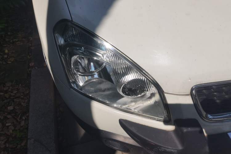 Used Nissan Qashqai 2012 1.6XE Wind 5MT 2WD Right Front Headlight