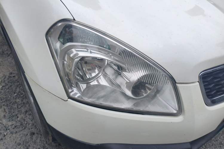 Used Nissan Qashqai 2012 2.0 XL Fire CVT 2WD Right Front Headlight