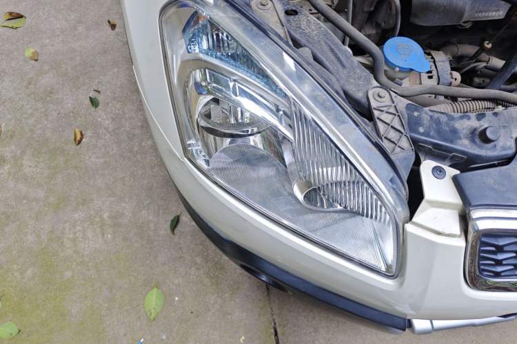 Used Nissan Qashqai 2012 2.0 XL Fire CVT 2WD Right Front Headlight