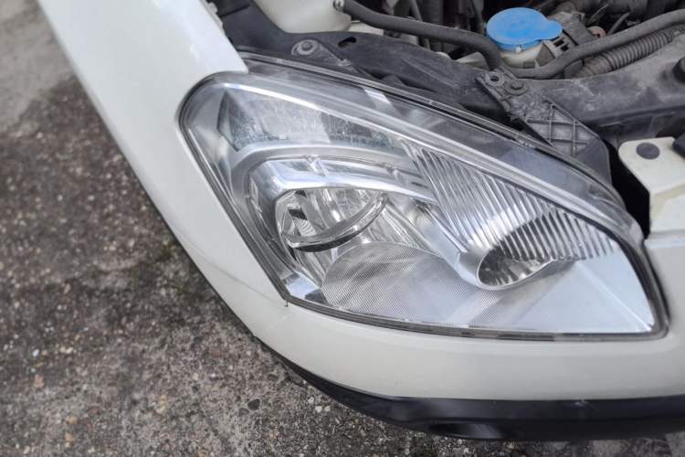 Used Nissan Qashqai 2012 2.0 XV LE CVT 2WD Right Front Headlight