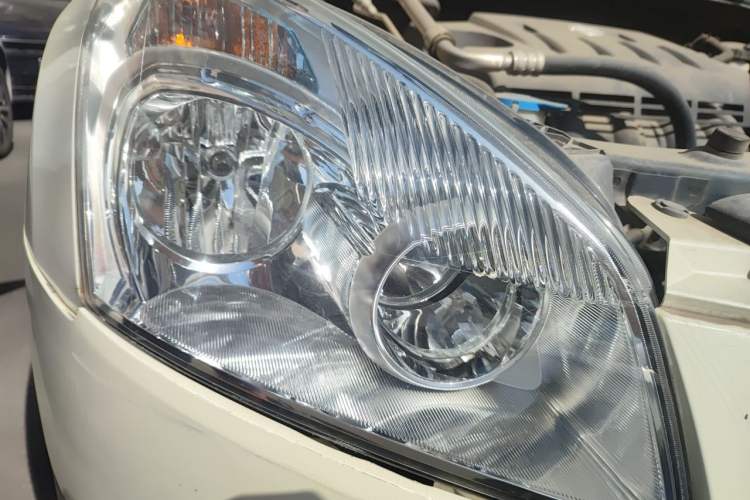 Used Nissan Qashqai 2012 1.6XE Wind 5MT 2WD Right Front Headlight