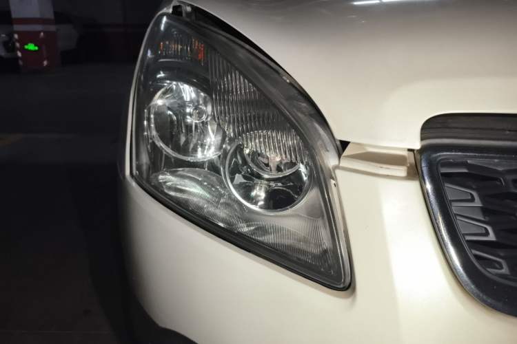 Used Nissan Qashqai 2012 2.0 XL Fire CVT 2WD Right Front Headlight