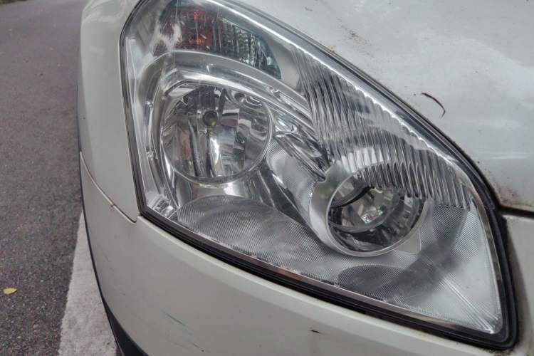 Used Nissan Qashqai 2012 1.6XE Wind 5MT 2WD Right Front Headlight