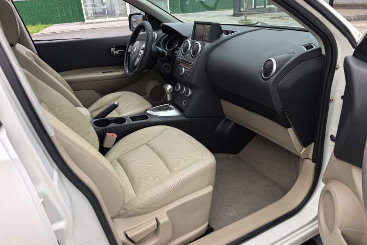 Used Nissan Qashqai 2012 2.0 XV LE CVT 2WD Right Front Seat