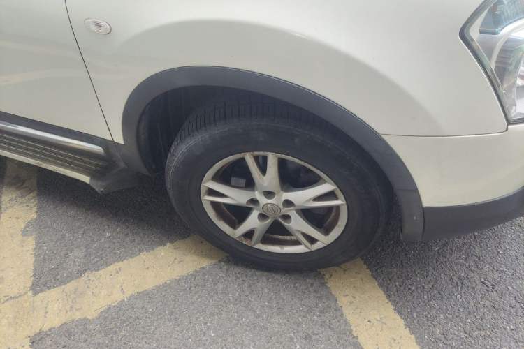 Used Nissan Qashqai 2012 2.0 XL Fire CVT 2WD Right Front Wheel Hub