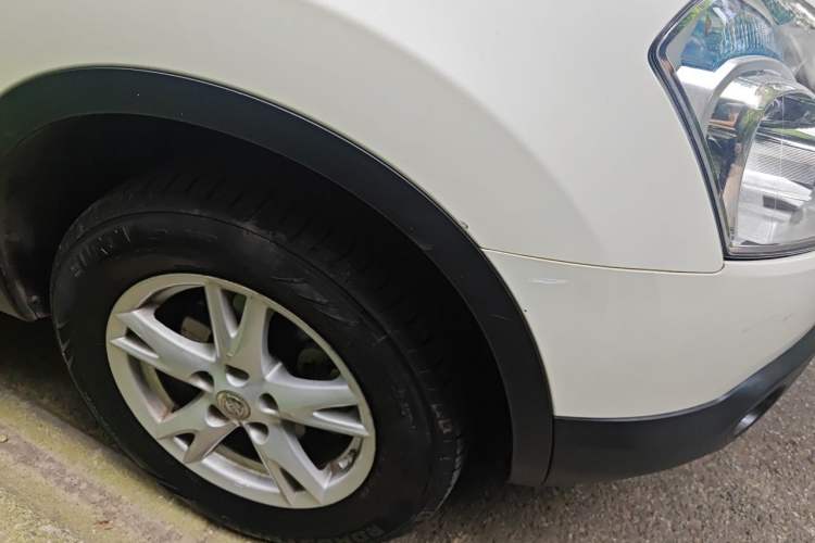 Used Nissan Qashqai 2012 2.0 XL Fire CVT 2WD Right Front Wheel Hub