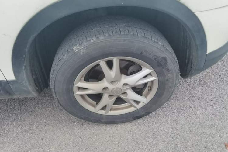Used Nissan Qashqai 2012 2.0 XL Fire CVT 2WD Right Front Wheel Hub