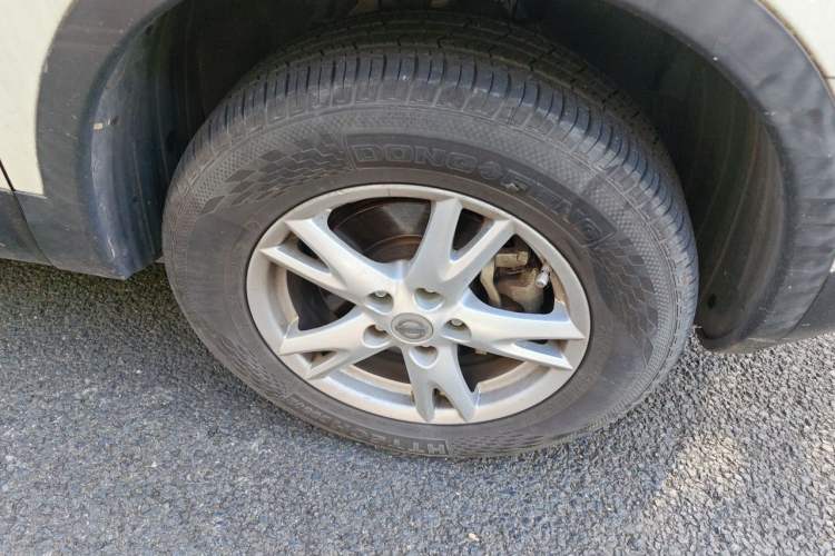Used Nissan Qashqai 2012 1.6XE Wind 5MT 2WD Right Front Wheel Hub