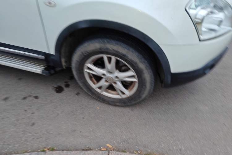 Used Nissan Qashqai 2012 2.0 XL Fire 6MT 2WD Right Front Wheel Hub