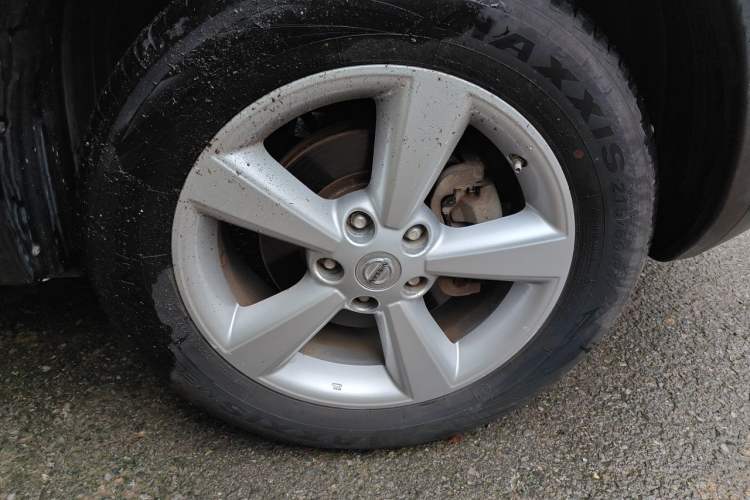 Used Nissan Qashqai 2012 2.0 XV LE CVT 2WD Right Front Wheel Hub