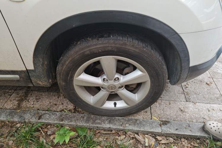 Used Nissan Qashqai 2012 2.0 XV LE CVT 2WD Right Front Wheel Hub