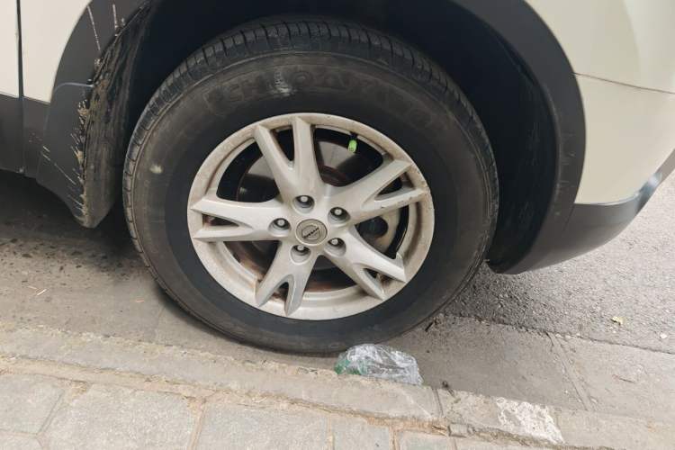 Used Nissan Qashqai 2012 1.6XE Wind 5MT 2WD Right Front Wheel Hub