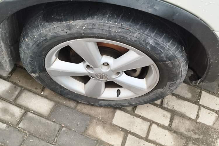Used Nissan Qashqai 2012 2.0 XV LE CVT 2WD Right Front Wheel Hub