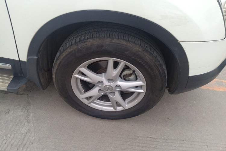 Used Nissan Qashqai 2012 2.0 XL Fire 6MT 2WD Right Front Wheel Hub