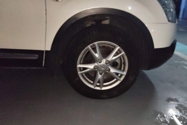 Used Nissan Qashqai 2012 2.0 XL Fire CVT 2WD Right Front Wheel Hub