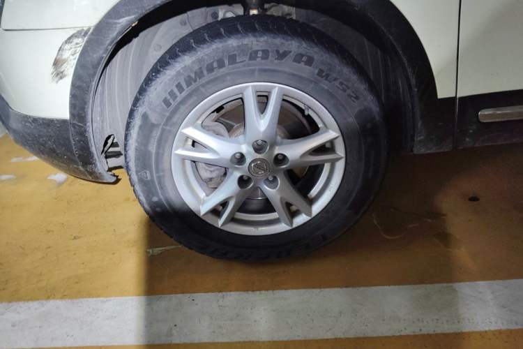 Used Nissan Qashqai 2012 2.0 XL Fire CVT 2WD Right Front Wheel Hub